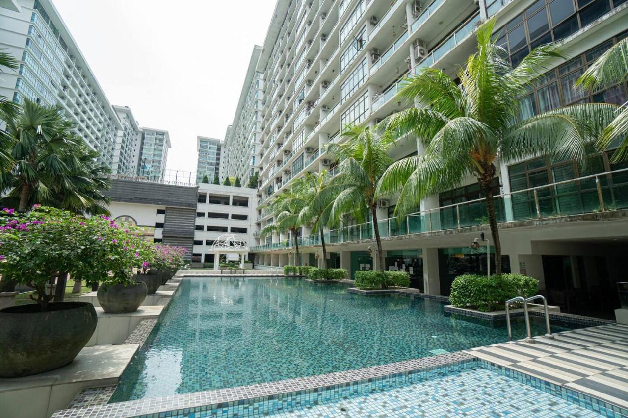 Mount Austin #Palazio B1 Pool View 1-2Pax #Mspro Apartment Johor Bahru Exterior photo